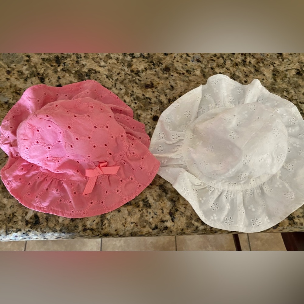 Bundle (2) baby sun hats 0-3 & 0-9 months